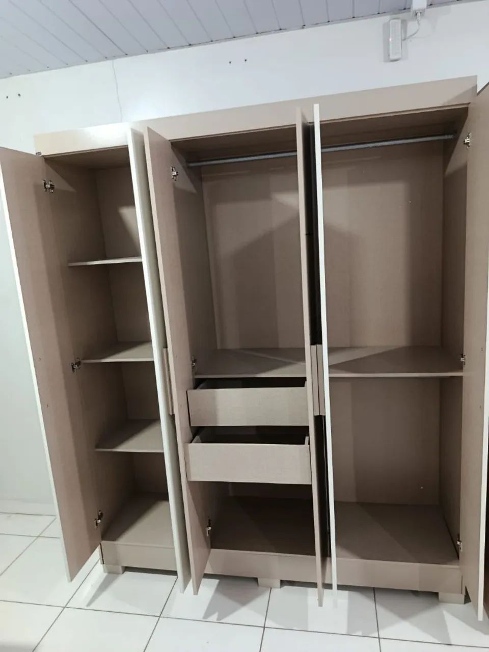GUARDA ROUPA DE CASAL MALBEC NOVO - Foto 2