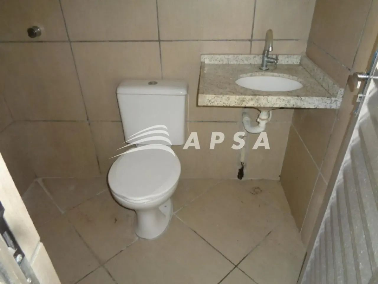 APTO TIPO KITINETE COM SALA E BANHEIRO PROX. A 13 DE MAIO - Foto 5