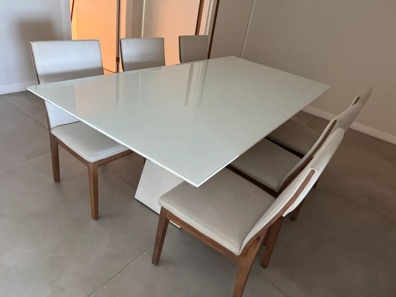 Mesa madeira com laka com 6 cadeiras  - Foto 5