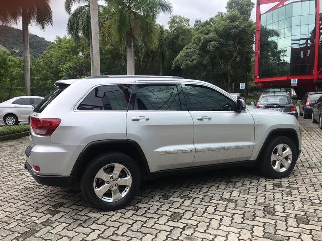 Jeep Grand Cherokee Laredo 3.6 v6 4x4 automática tiptronic completa 2011 - Foto 10