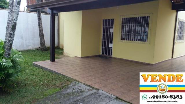 Casa com Piscina|| 03 Dormitórios|| Churrasqueira|| Edícula|| Caraguatatuba|| 400 Mil
