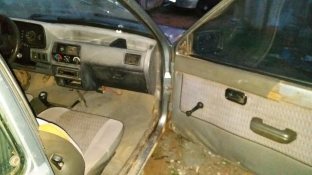 Vendo ou troco carro escort 1.700 em dinheiro.trocas - Foto 4