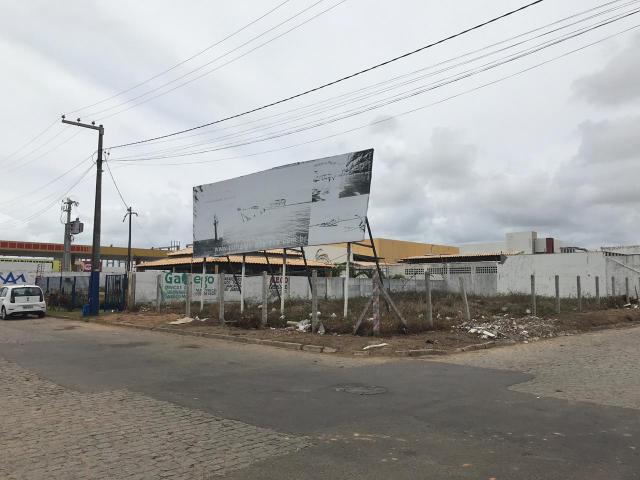 Terreno na rodovia dos náufragos