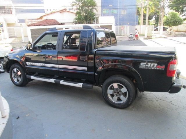 Gm chevrolet s10 2.8 executiva 4x4 - Foto 9
