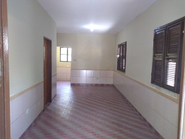 Casa com dois quartos e dois banheiros próximo ao supermercado Ofertão Max - Foto 17