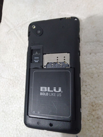 BLU EDVANCE 4.0 L - Foto 2