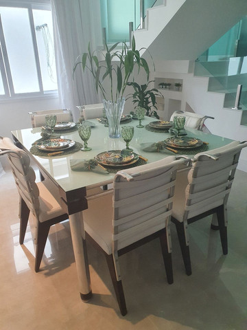 Mesa de Jantar com 6 cadeiras
