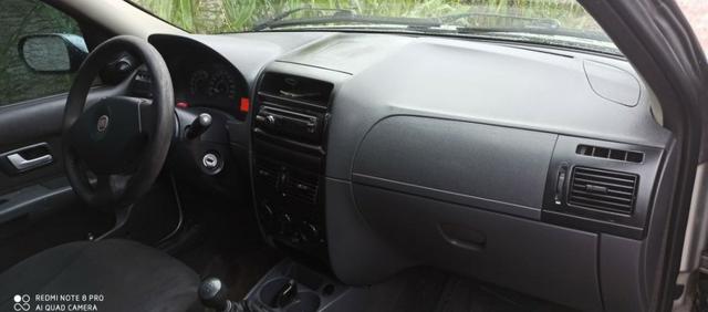 Carro - Foto 2