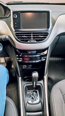 Peugeot 2008 16/16 automático IPVA pago - Foto 4