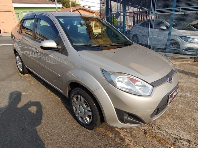 FORD FIESTA SEDAN 1.6 ROCAN SE 8V FLEX 4P MANUAL