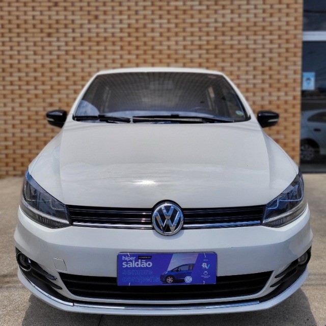 Volkswagen Fox Highline 1.0 Flex 2015 Completo automátizado