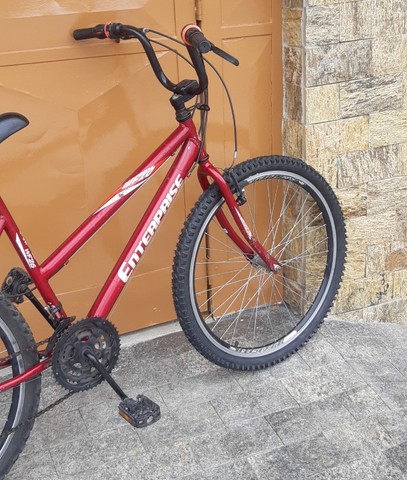 Bicicleta Vermelha - Houston Enterprise  Usada, Aro 26