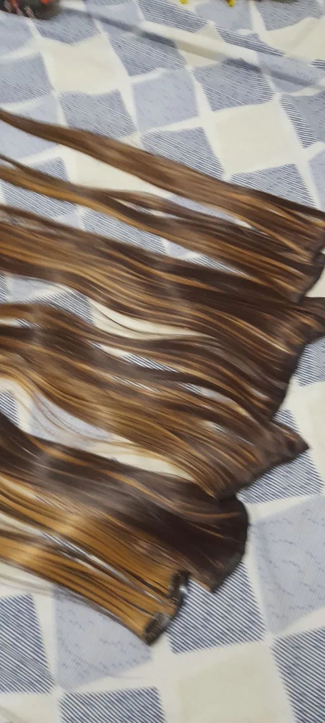Extensão de cabelo com tik tak obs n e humanos
