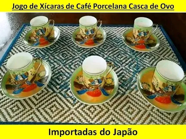 ANTIGO JOGO JAPONÊS EM PORCELANA CASCA DE OVO COM CENAS