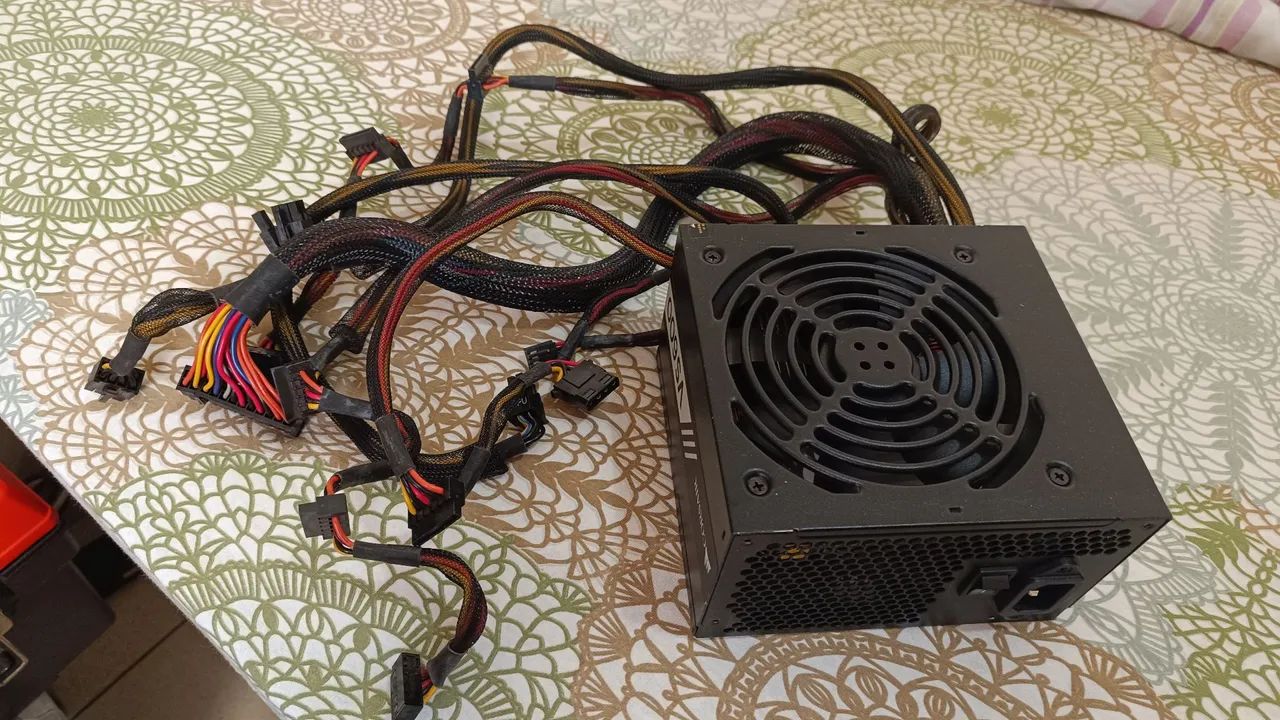 Fonte Corsair VS600 600W - Foto 3