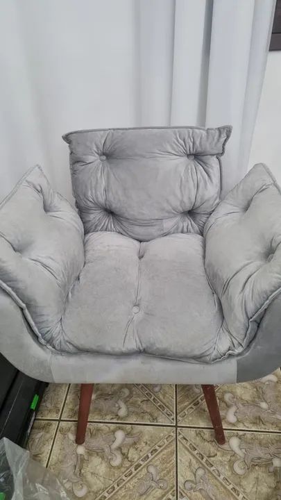 Poltrona confortável e moderna - Foto 2