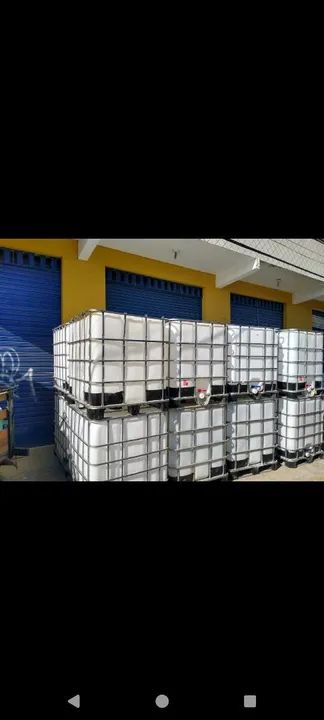 Vendo bombona plástica.Container ibc de mil litros semi novas.  - Foto 2