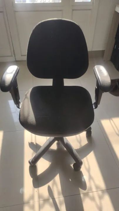 Cadeira de escritório R$220,00 - Foto 2