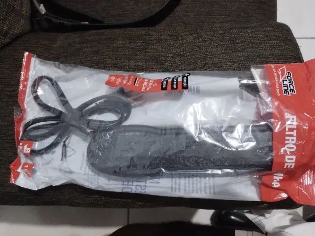 Vendo um filtro de linha com 5 tomadas - Foto 5