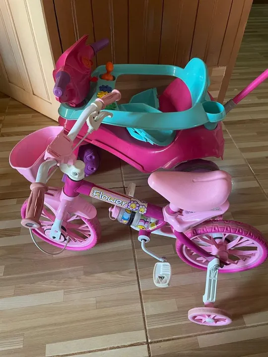 Bicicleta Infantil Rosa com Triciclo
