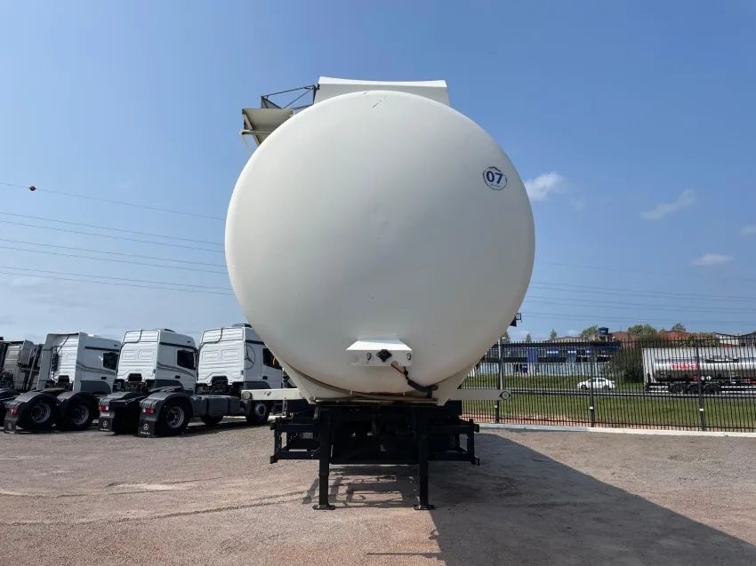 CARRETA TANQUE RANDON VANDERLEIA 43 MIL LITROS ANO 2012 - Foto 3