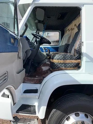 Vw 24220 Worker carroceria granel ano 2011 316700Km R$ 285.000,00av - Foto 11