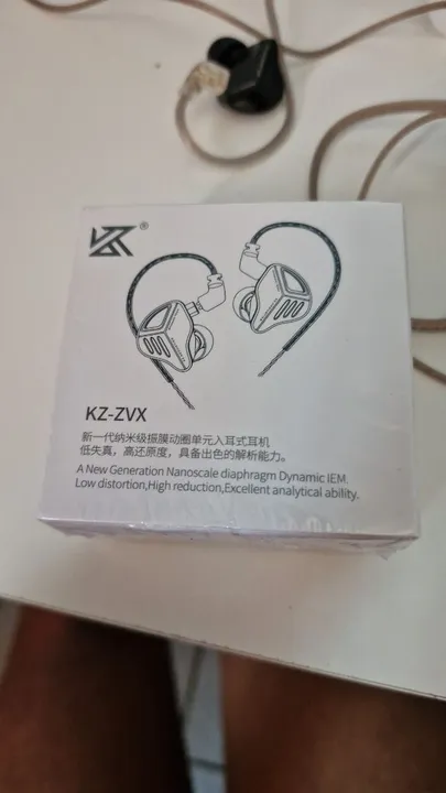 Fone de Ouvido KZ-ZVX Novo - Qualidade Incrível!