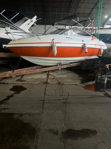 Vendo lancha Focker 21.5 - 8 pessoas, cabinada. - Foto 5