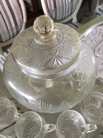 Antiga Poncheira de Cristal e 12 Taças - Foto 3