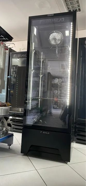 Cervejeira porta de Vidro 500 litros