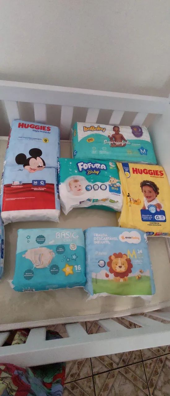 Fraldas descartáveis diversas marcas - Foto 2