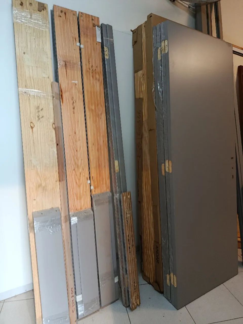 Portas de madeira Sincol -Novas e usadas