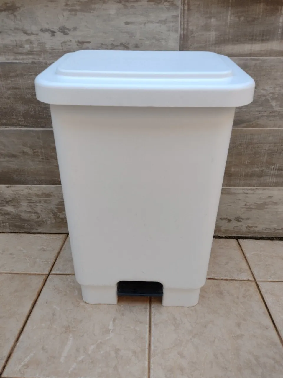 Latão de lixo Marfinite