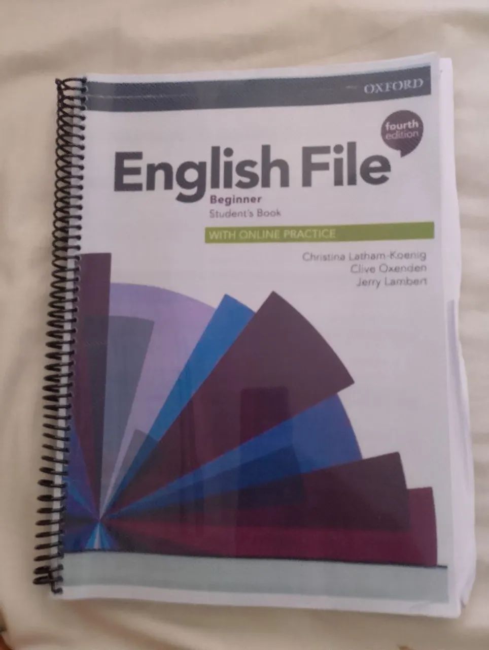 English File Beginner Student's Book - 4ª Edição
