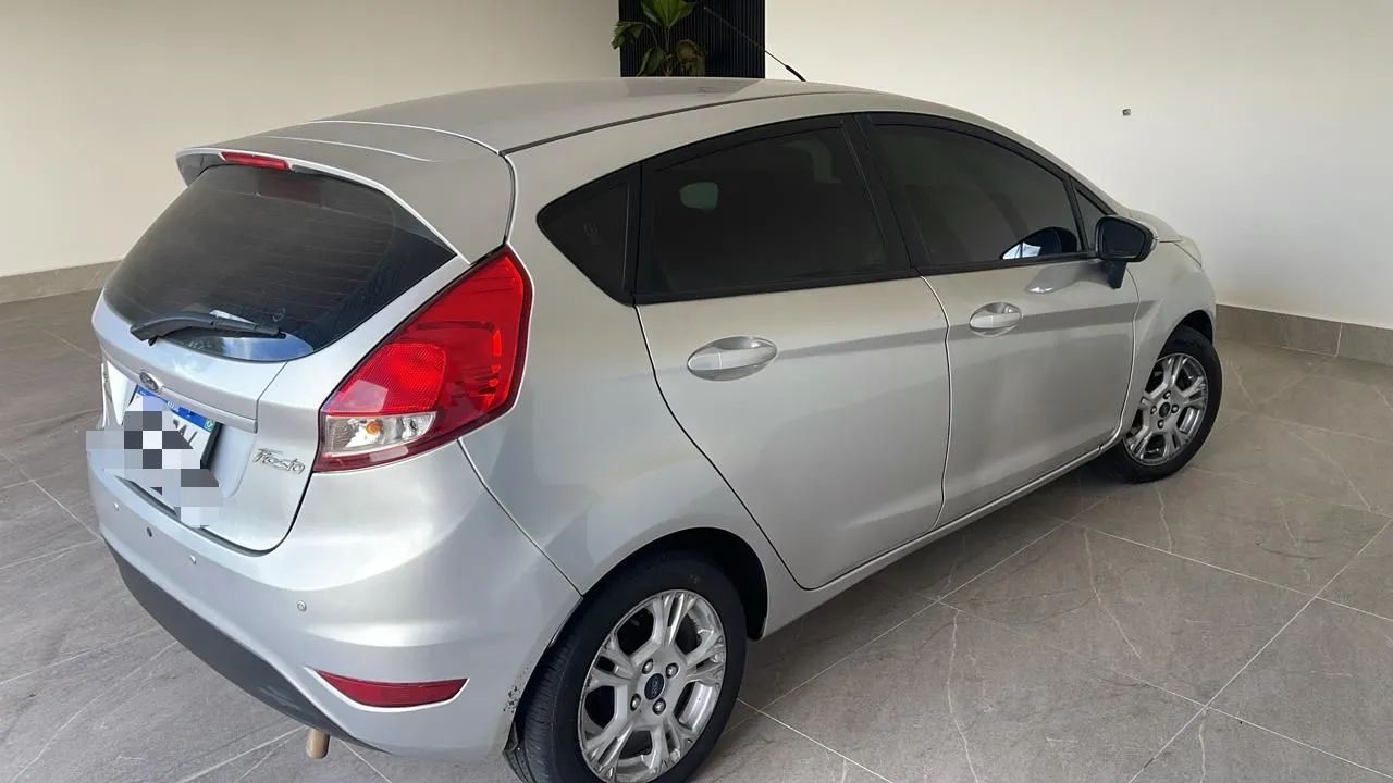 Ford Fiesta 1.6 5P AT - Foto 3
