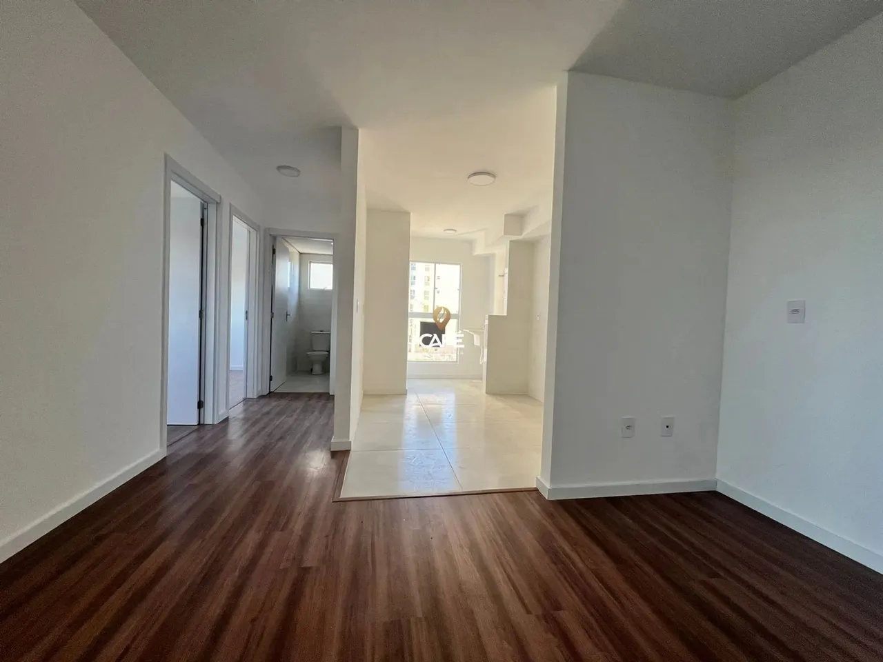 Apartamento, 2 Dormitórios, Sacada com Churrasqueira, Garagem, Em Camobi