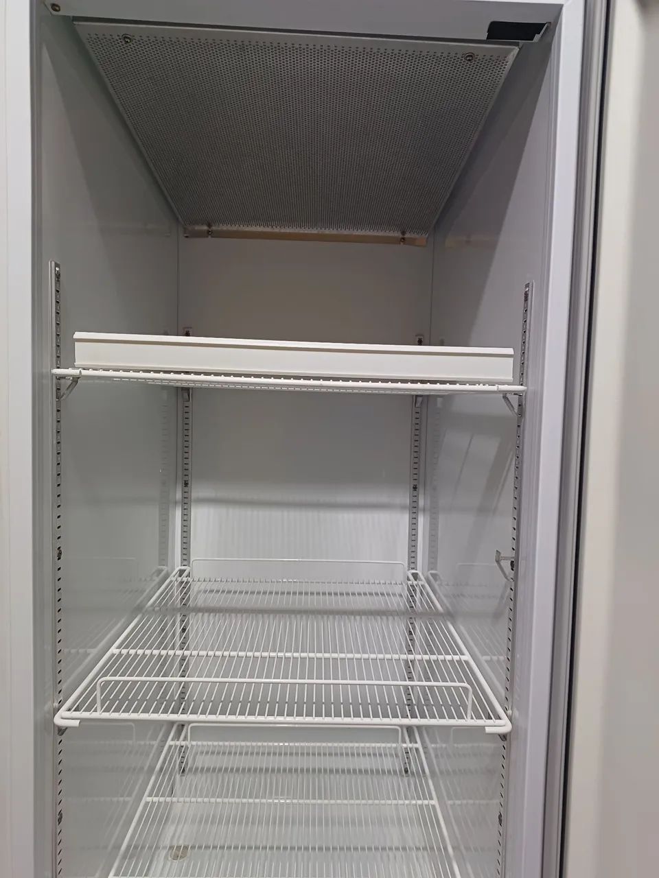 Refrigerador para Comércio Metalfrio - Foto 3