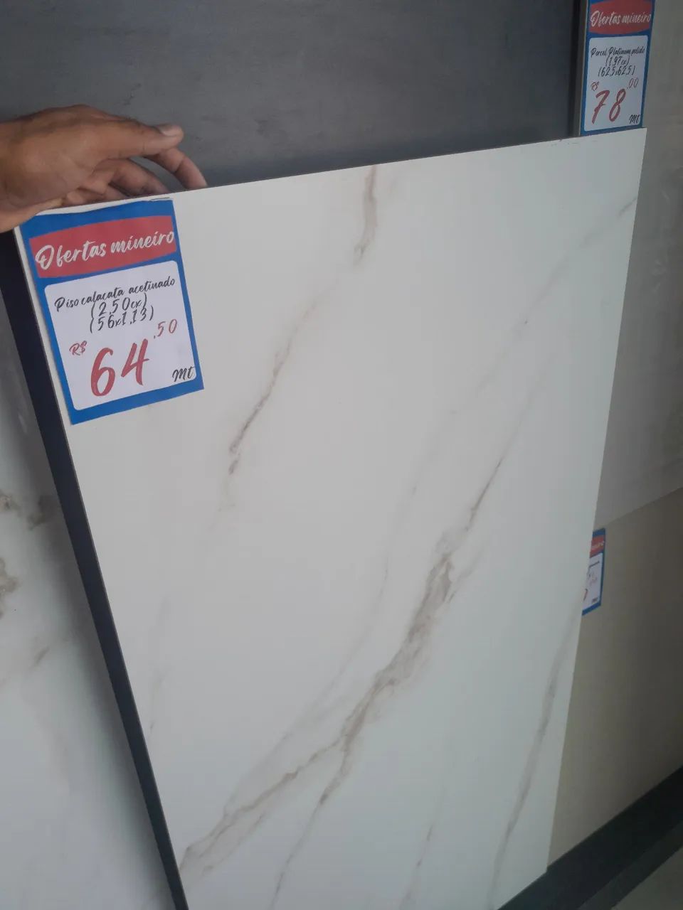 Piso Porcelanato Calacata Acetinado 56x1.13