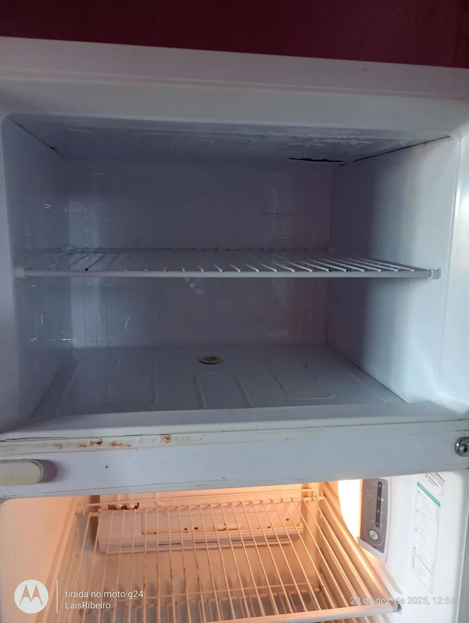 Geladeira com defeito. Gelando apenas a parte d cima  - Foto 5