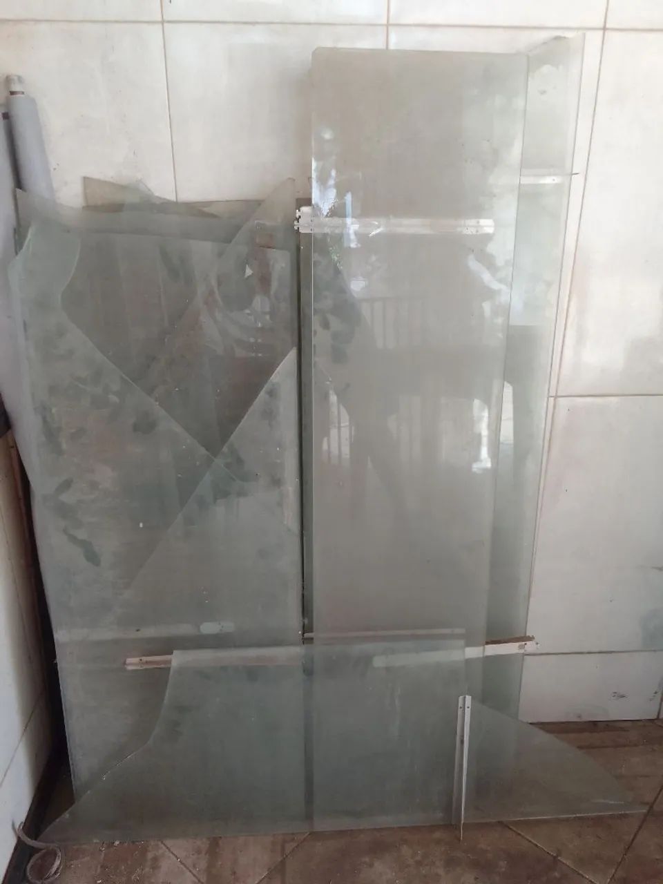 Vidros quebrados para REAPROVEITAMENTO. - Foto 3