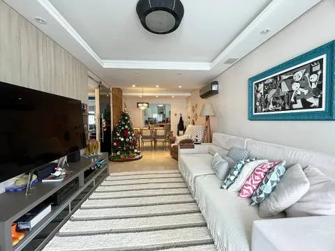 Apartamento no Parque São Jorge.