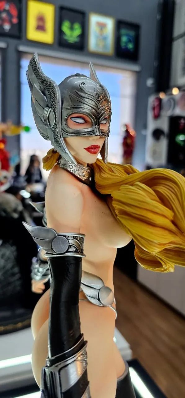 Jane Foster CBS Labs 1/4
