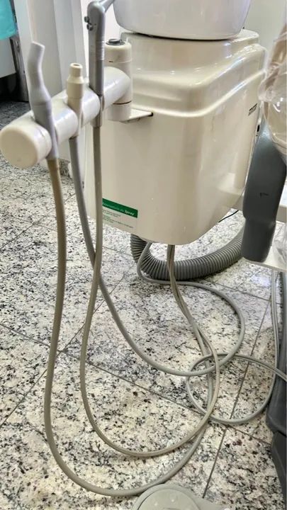Cadeira Odontológica em Ótimo Estado - Foto 6