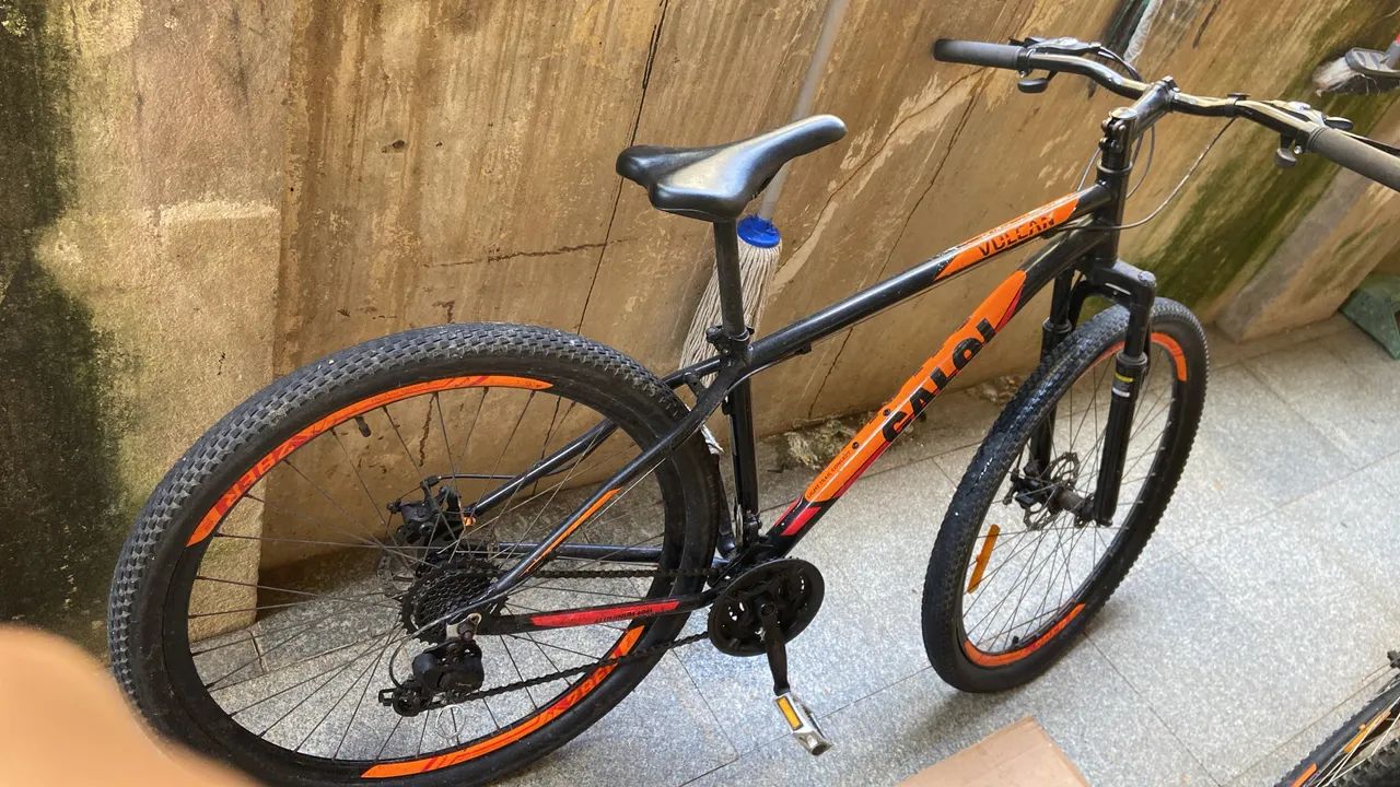 Bicicleta Caloi Vulcan Aro 29 Mountain Bike 21 Marchas Freio À Disco - Foto 4
