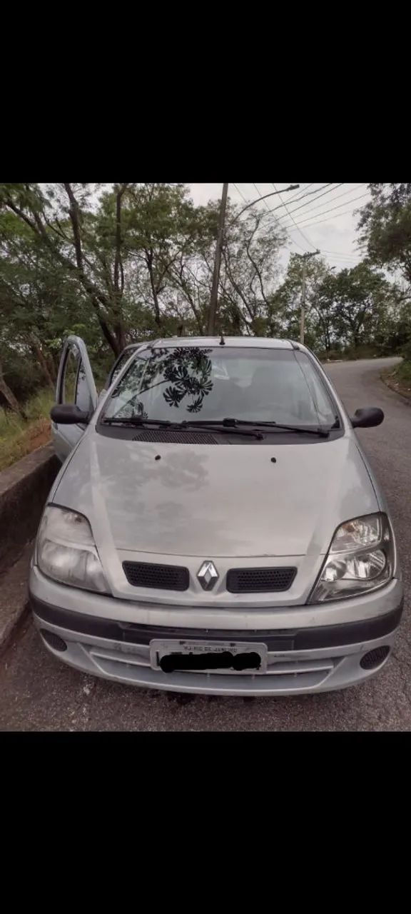 Renault scenic 2003/2004 documento 2025 pago, para virar precisa fazer a vistoria do gás.