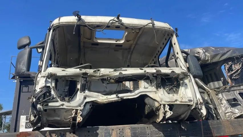 Cabine scania P para recuperar - Foto 4