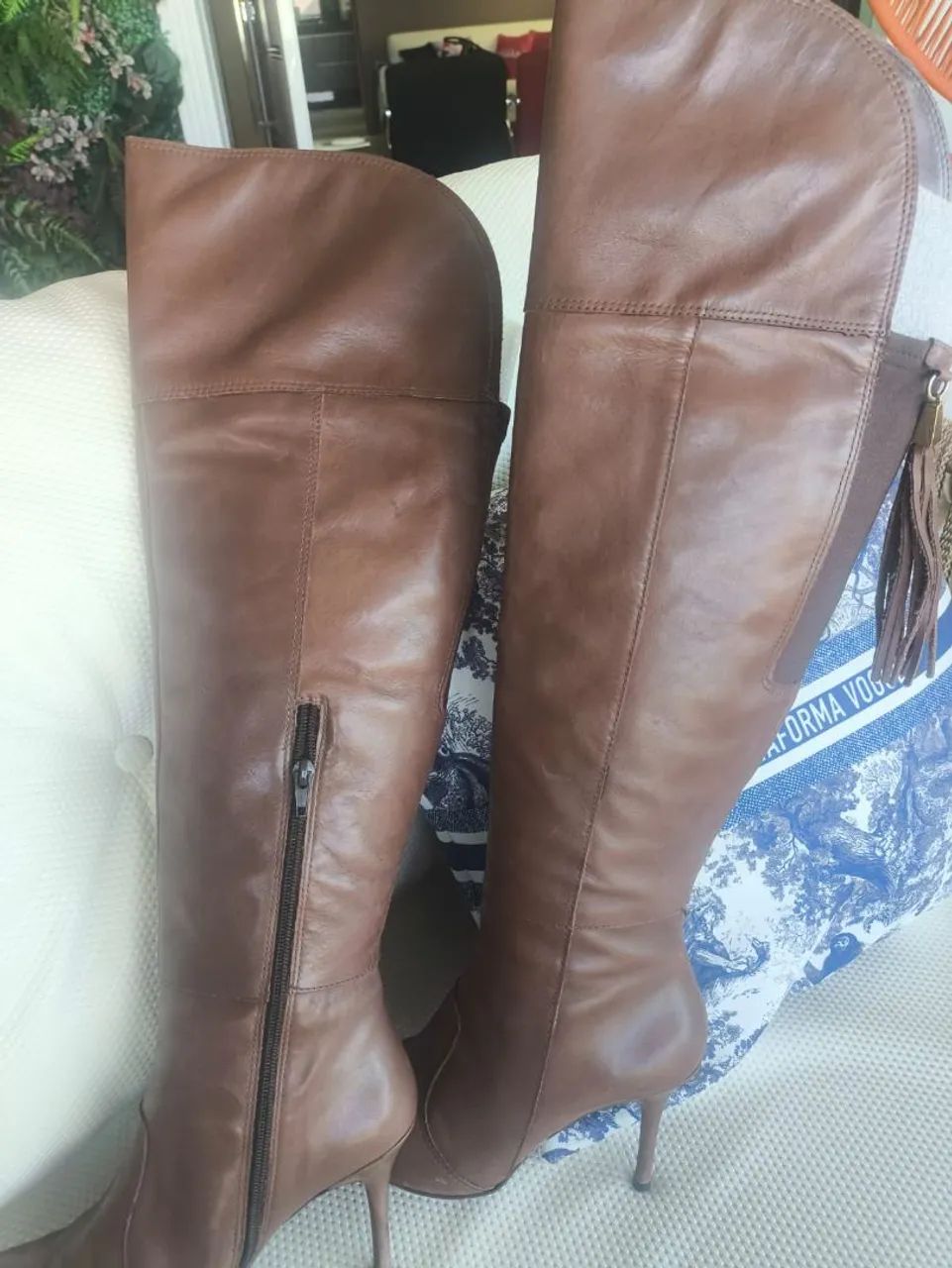 Bota Feminina de Couro Marrom - Foto 4