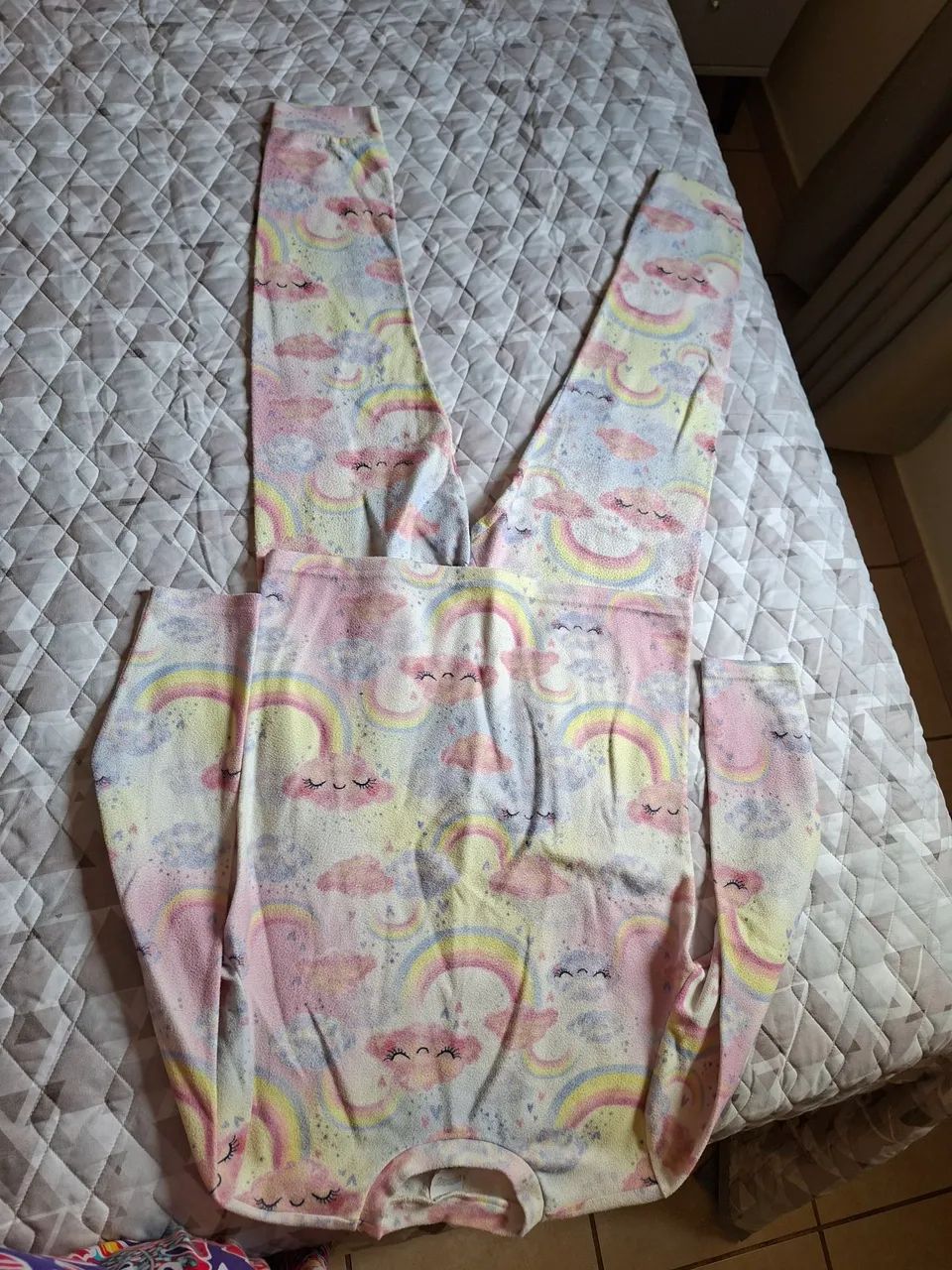 Pijamas Infantil - Nuvens e Arco-íris