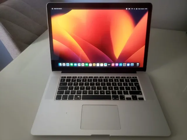 Macbook Pro 15 i7 2016 Novinho/ 16GB Ram/ 256Gb SSD/ Aceito Cartão!!!