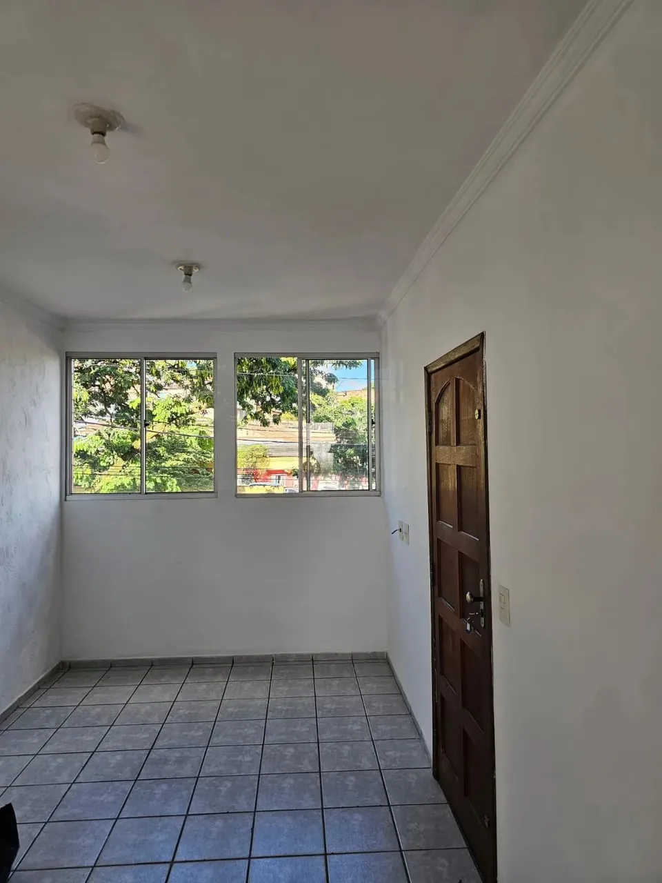 Imóvel para aluguel com 2 quartos em Jardim Casa Branca - Betim - MG